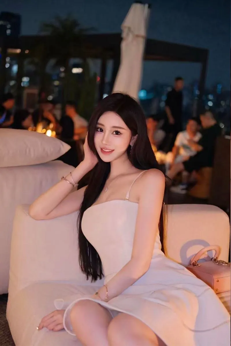 闵行 艾晴雯 Gallery 4