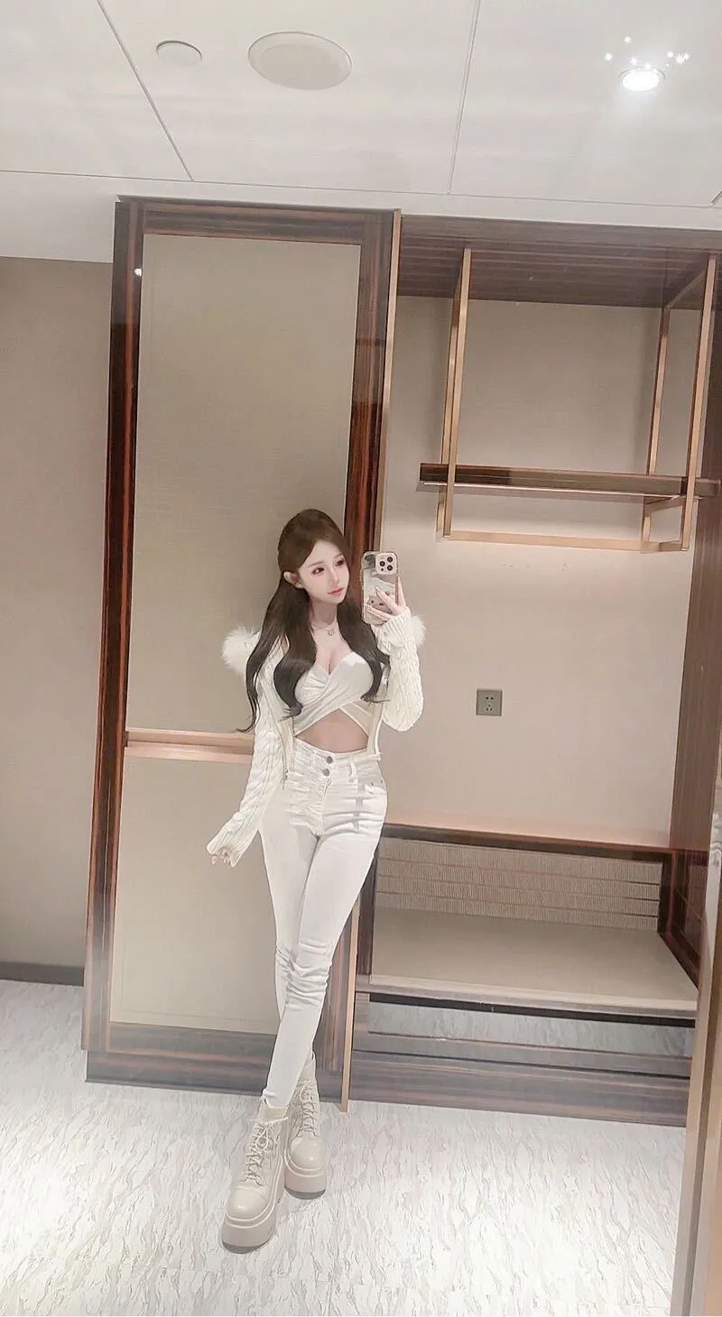 uu妹 真实05后,绝对嫩.首次下海.强烈推荐 Gallery 4