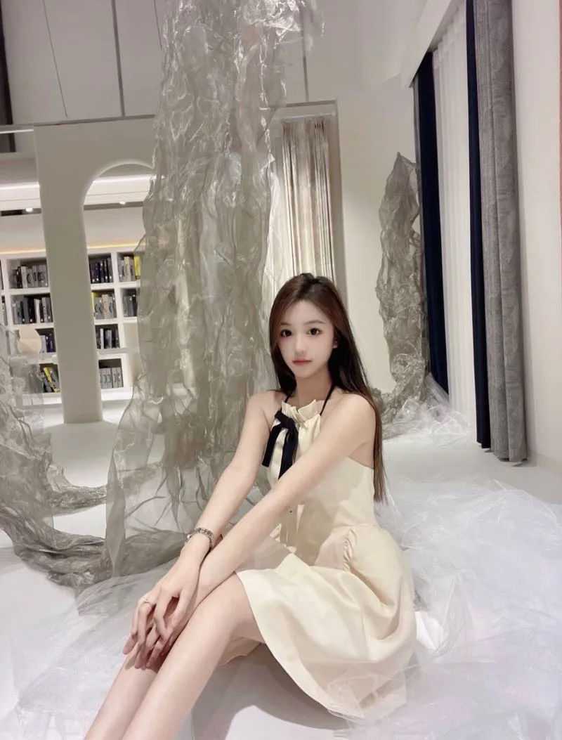 coco妹妹 水滴胸型 蜜桃臀 Gallery 6