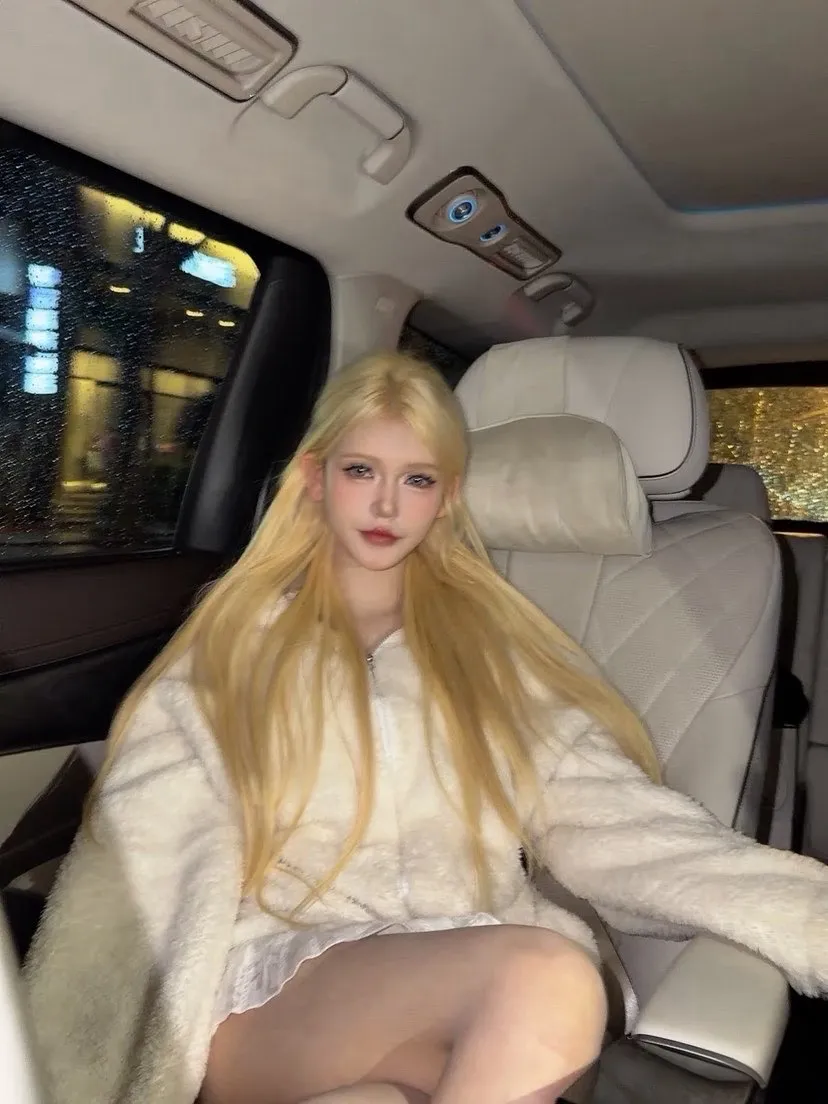 普陀叶叶交流生初下海兼职💄 Gallery 4