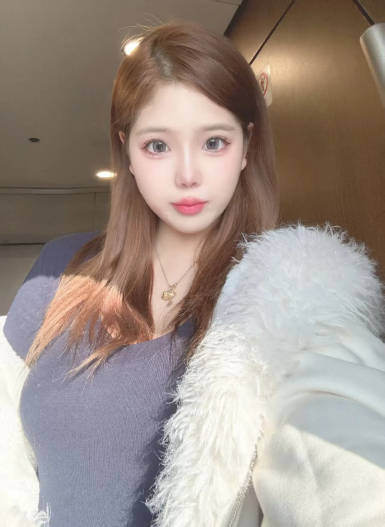 闵行 甜甜 兼职生 白小纯 Gallery 2