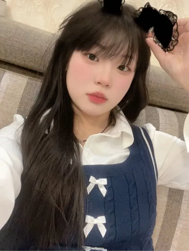 梦梦 清纯大学生 乳此之大 单手握不下 Gallery 3