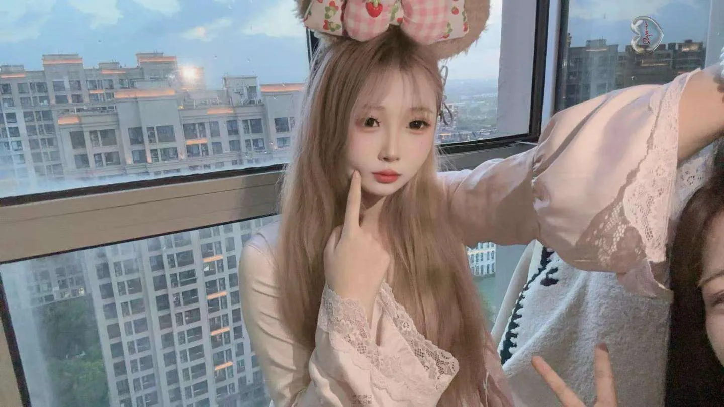 松江极品08萝莉童颜巨乳🔥橙子🔥 Gallery 3