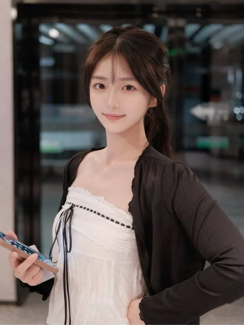 寒假兼职女高白小纯学生 香菜 Gallery 2