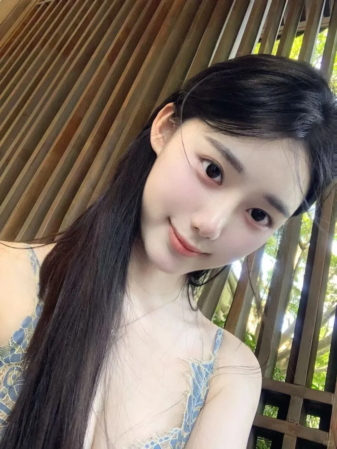 浦东西西18岁小萝莉颜值高性格好 Gallery 1