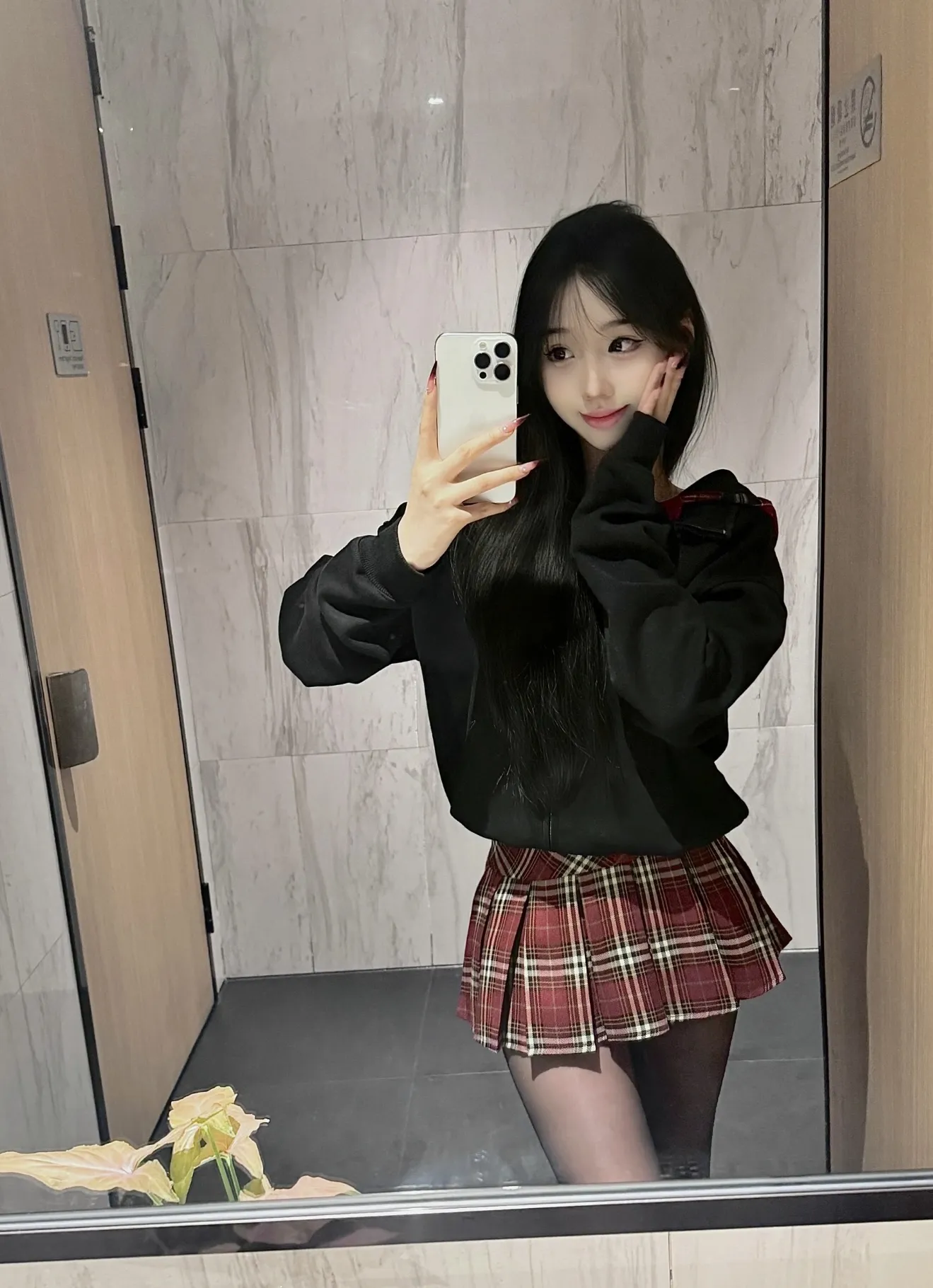 闵行沐晴大学生御姐皮肤超级白嫩S Gallery 3