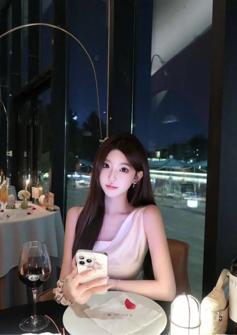 黄埔 年年 Gallery 1