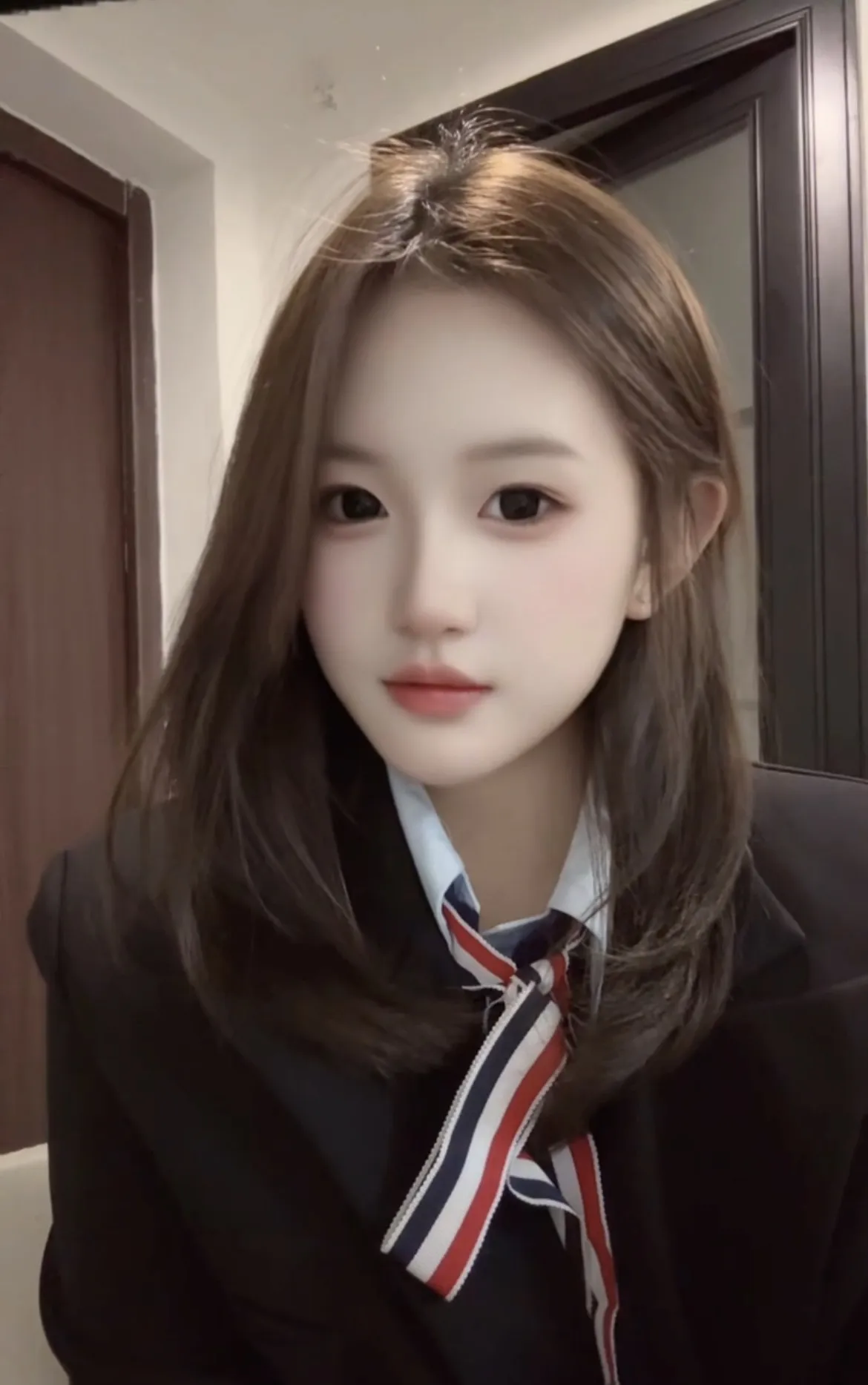 小奶熊,真正真实18岁 【假赔】沪上首开不嫩不要钱 Gallery 3