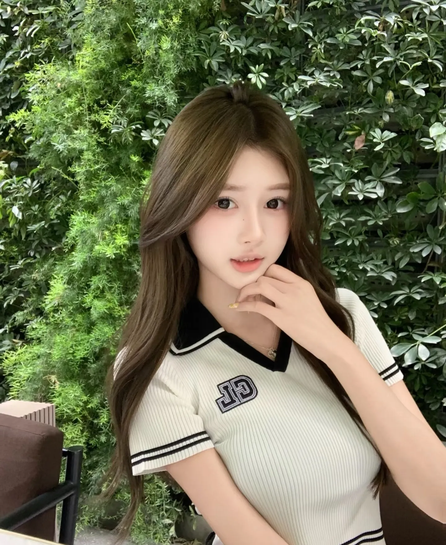 白虎萝莉 上粉下紧 李婷婷 Gallery 5