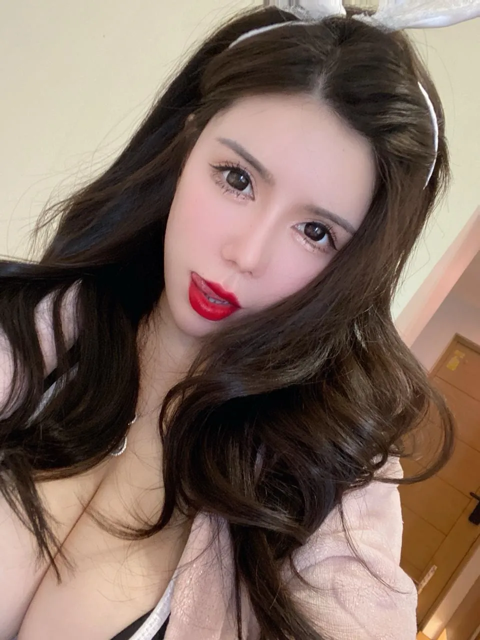 燕子 🐻E 顶级服务 前凸后翘 Gallery 4