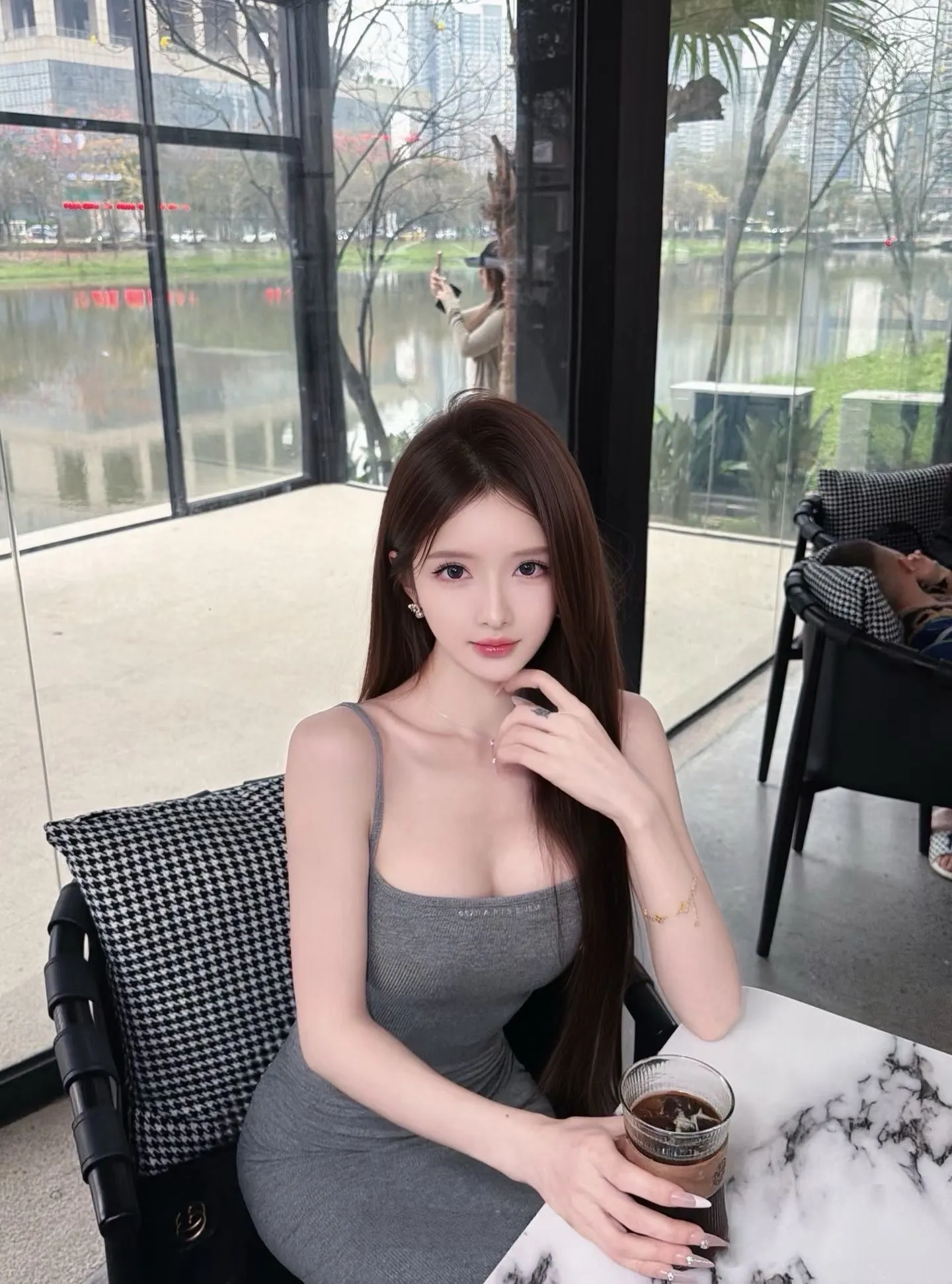 松江 凝香 邻家小嫩妹 热情主动不冷课 Gallery 1