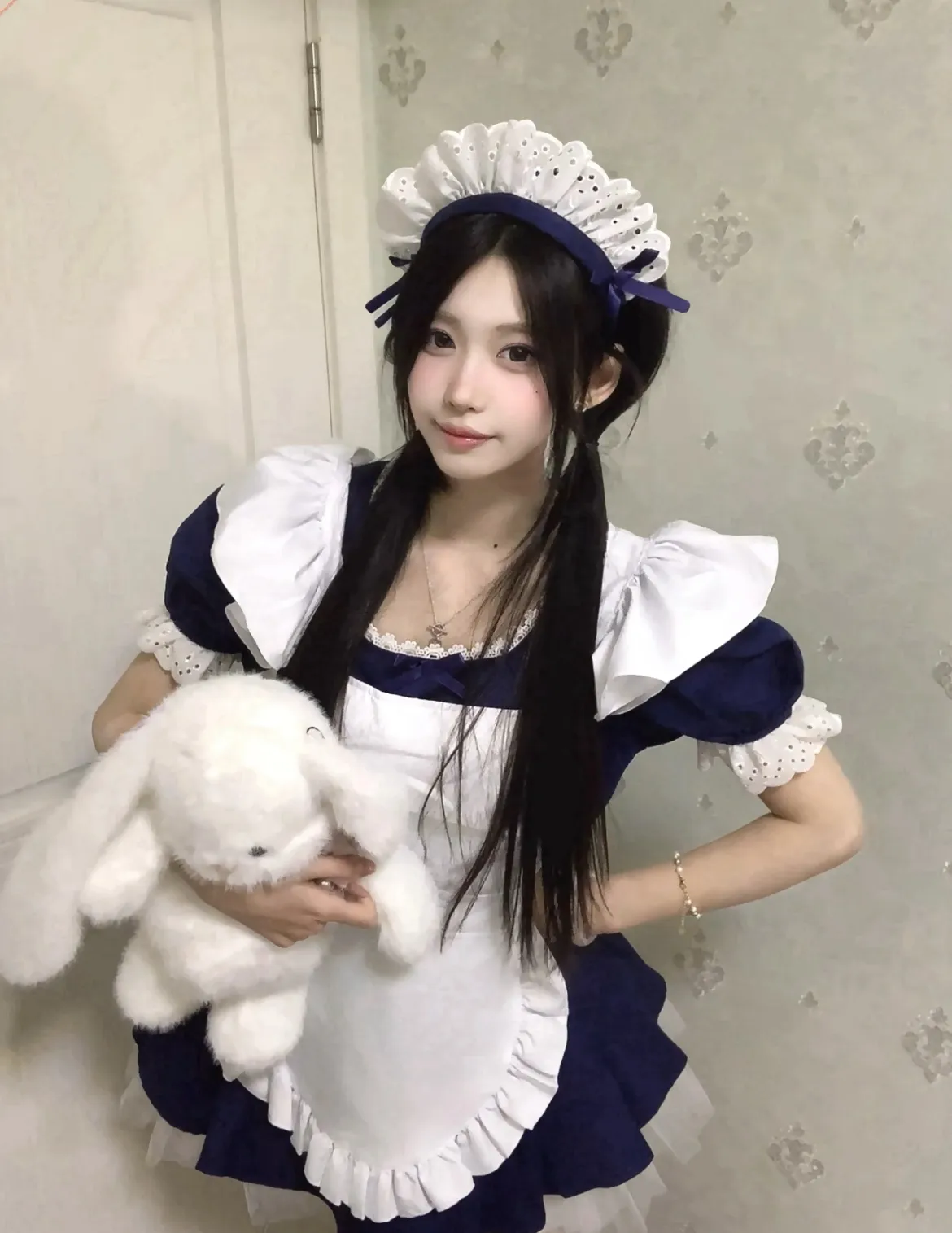 琦琦卫校在读书，上海👋开 Gallery 6