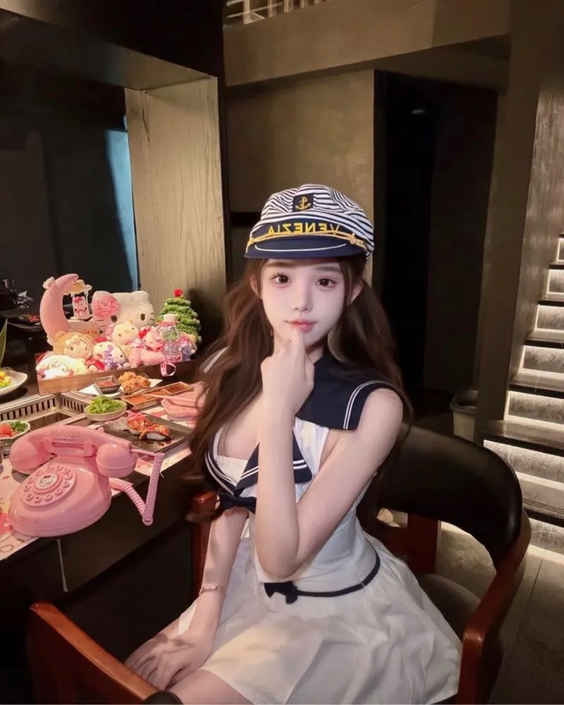 极品嫩妹齐琪🥢腿🍑臀短期兼职 Gallery 3