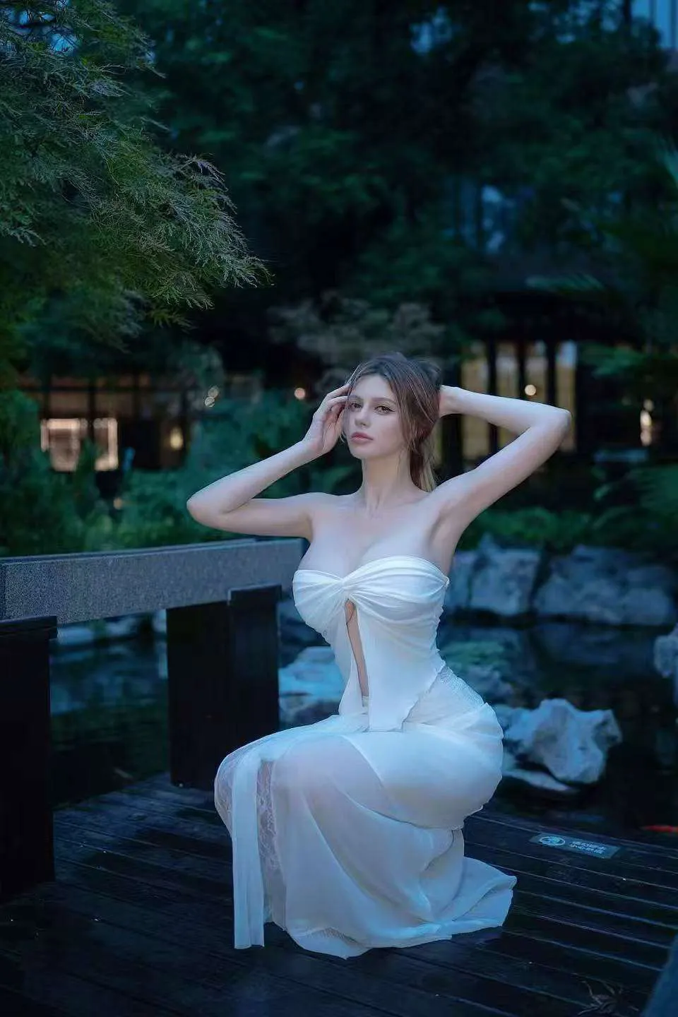 Y4544-俄罗斯 静安俄罗斯洋酒白虎 Gallery 4