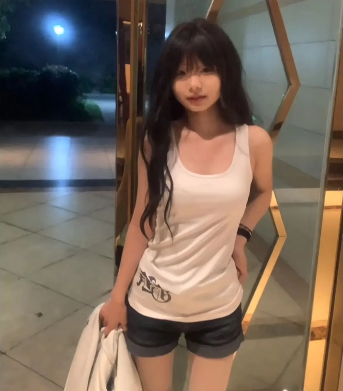闵行萌萌 刚破处 逼逼紧 💦💦多多 Gallery 5