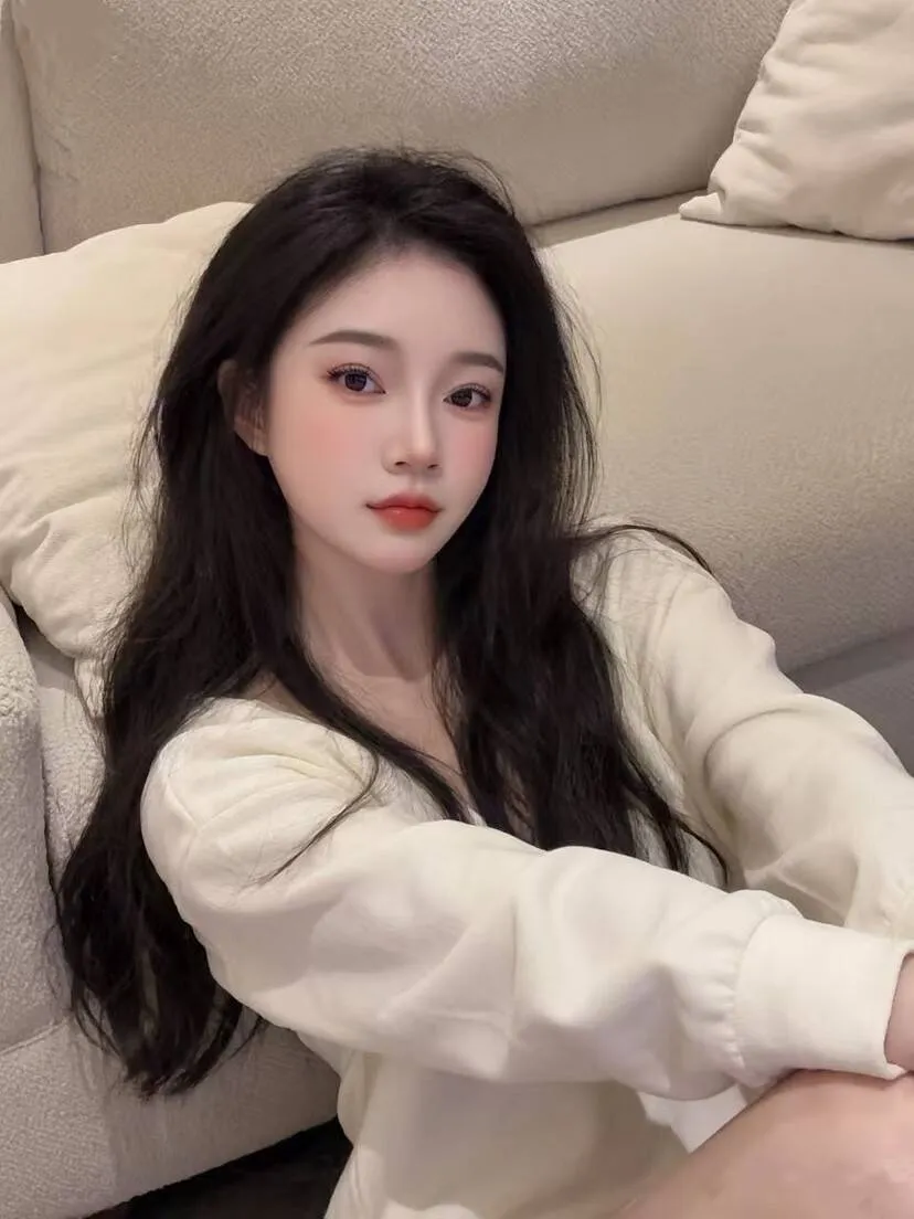 新到服务型小姐姐 Gallery 1