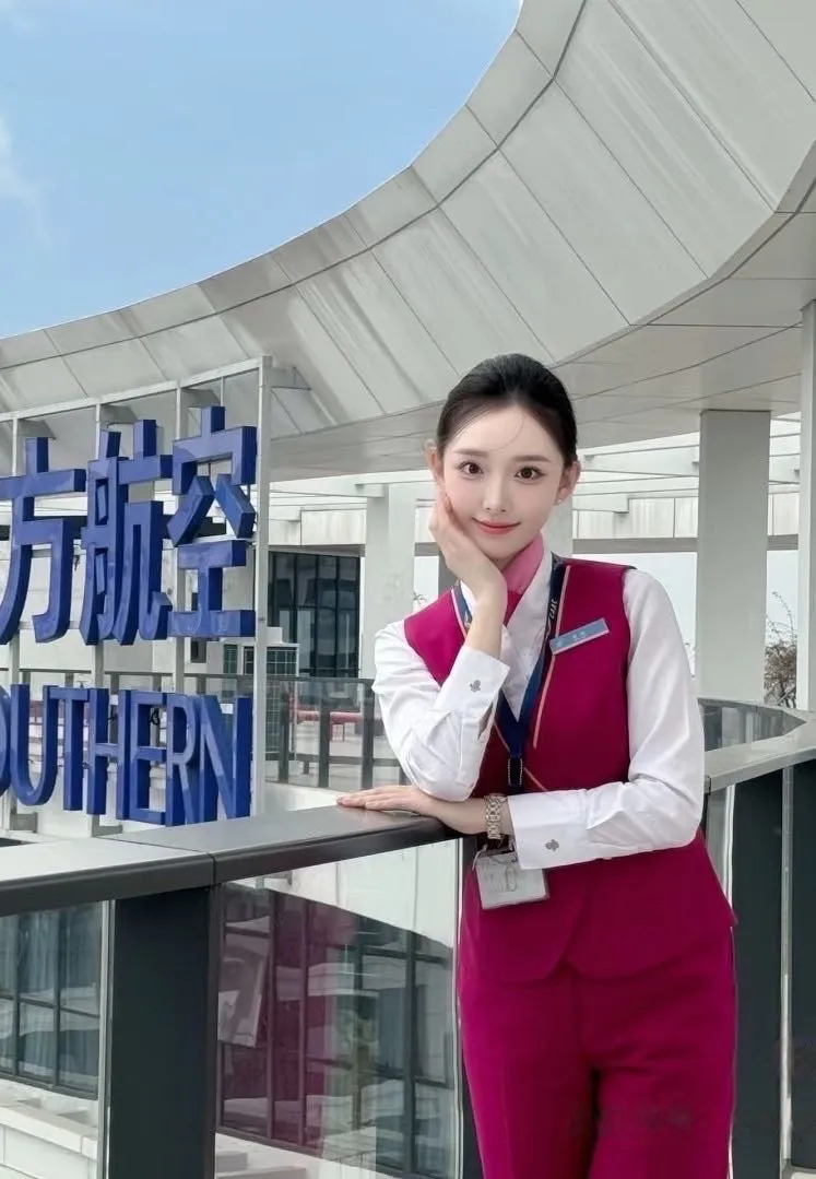 Y1551 普陀硬五南航空姐 Gallery 3