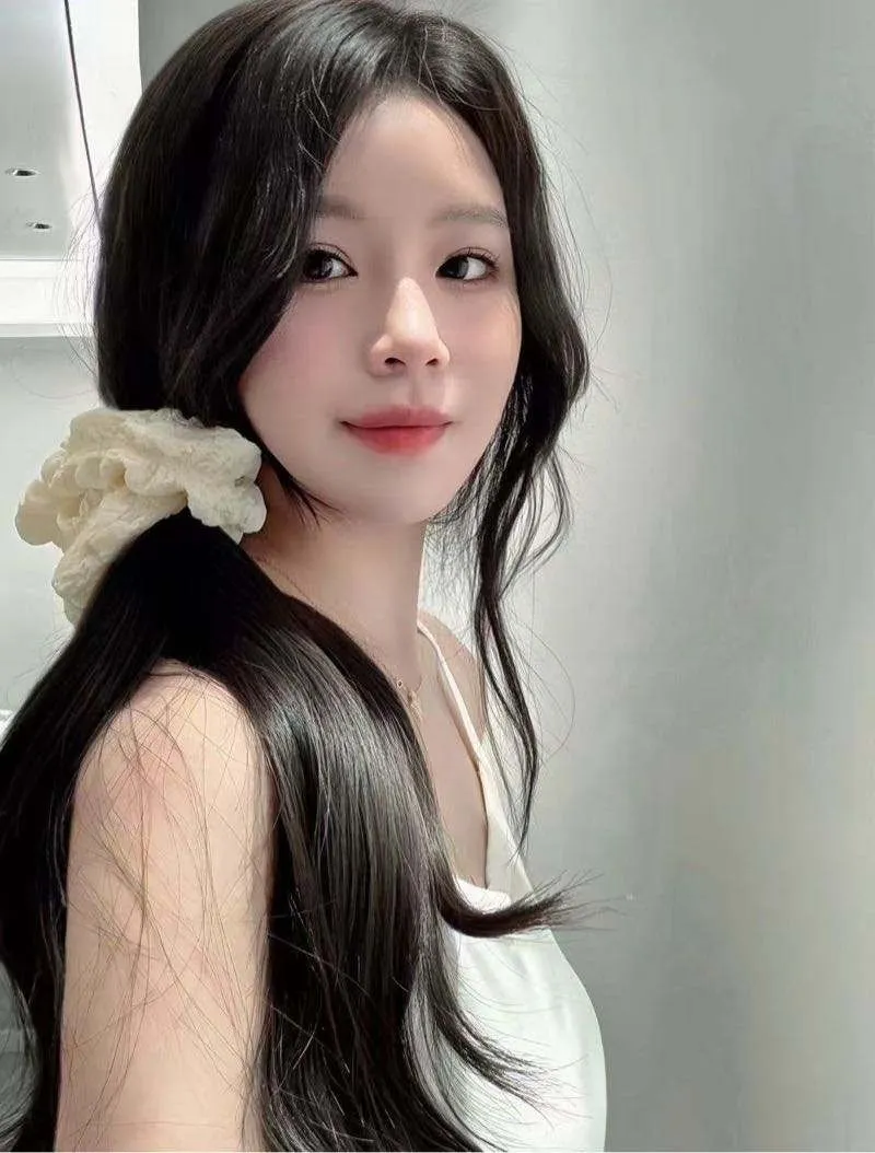 072新人无整清纯小鱼🐟首开 Gallery 1