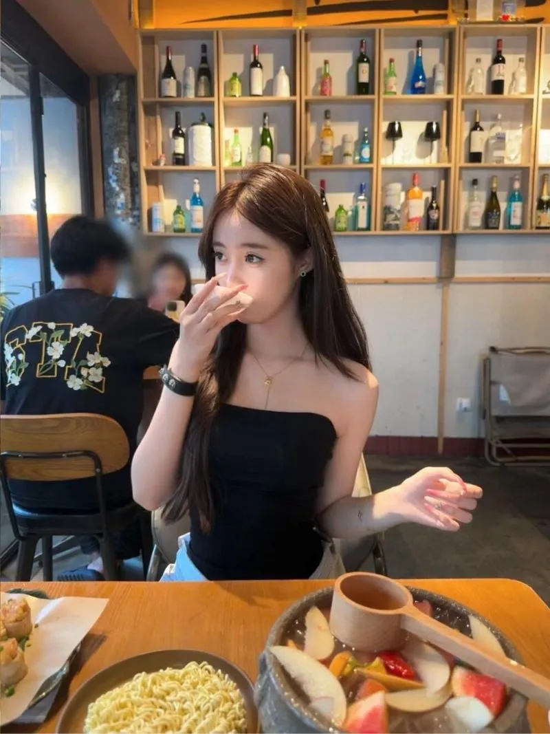 上海吴妤菡🏠 静安🦜W Gallery 2