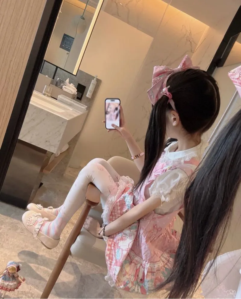 y401🦜外w小萝莉cos Gallery 6