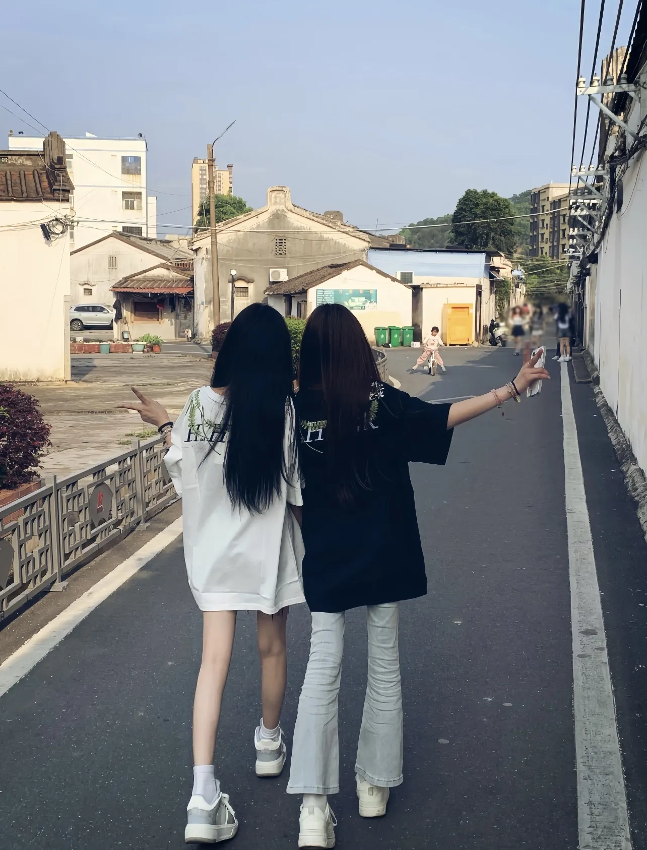 欢欢乐乐姐妹双飞 Gallery 5