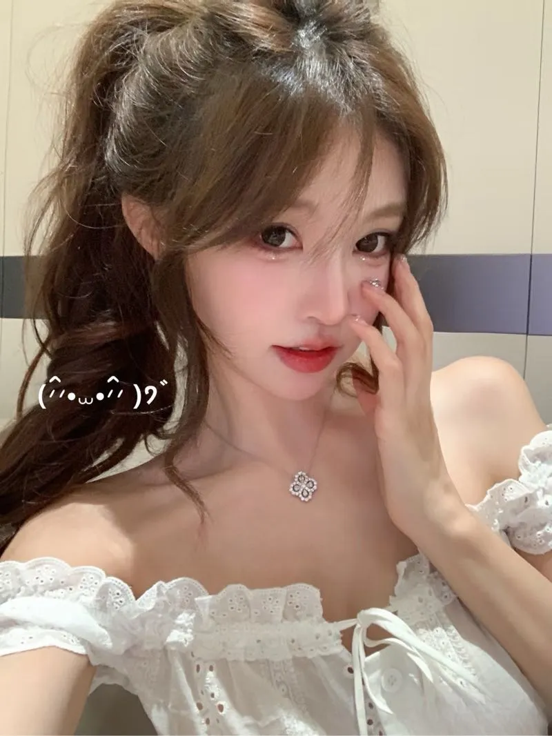 浦东【性感大胸】糖心 Gallery 1