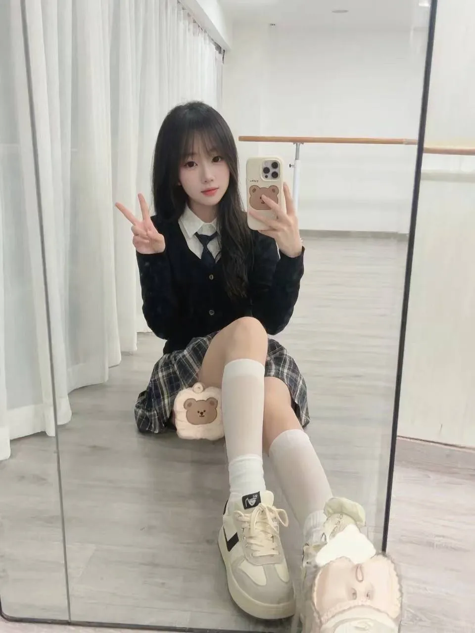 🉑乐08纯情女高 Gallery 4