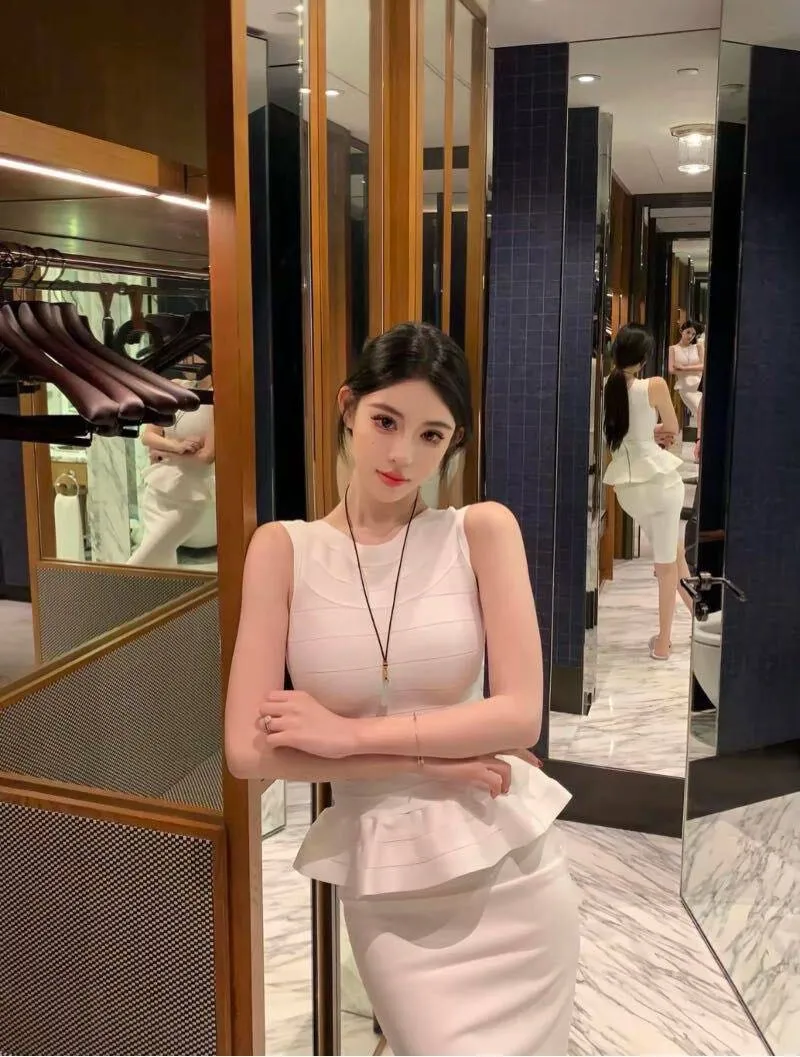 天生丽质 完美炮架 徐汇雨墨 Gallery 4