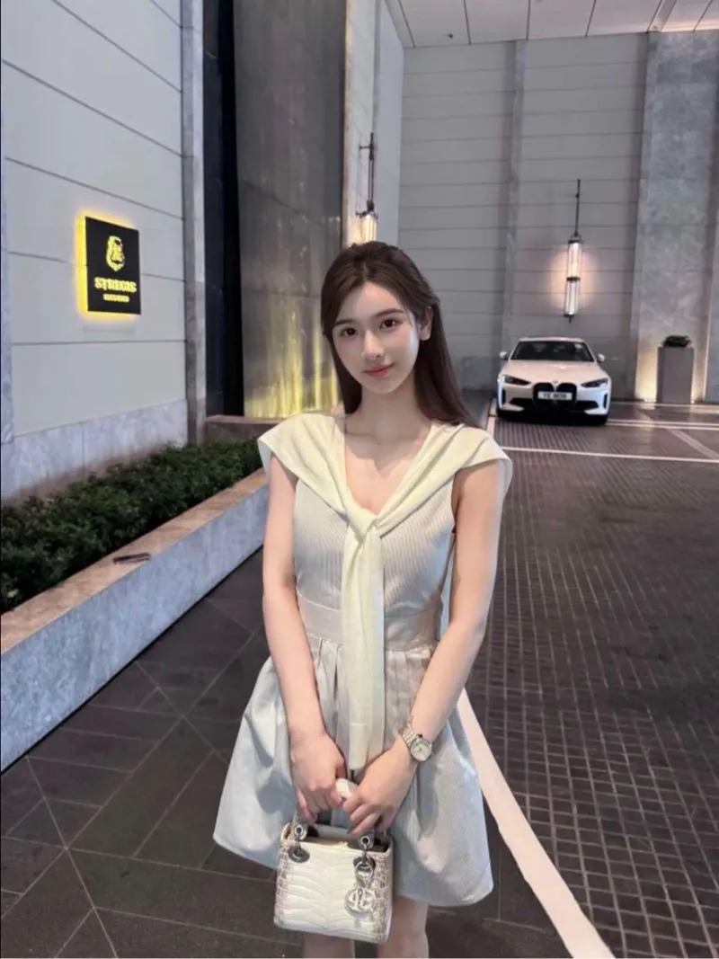 兼职街拍模特 哆哆 高牌少御 Gallery 2