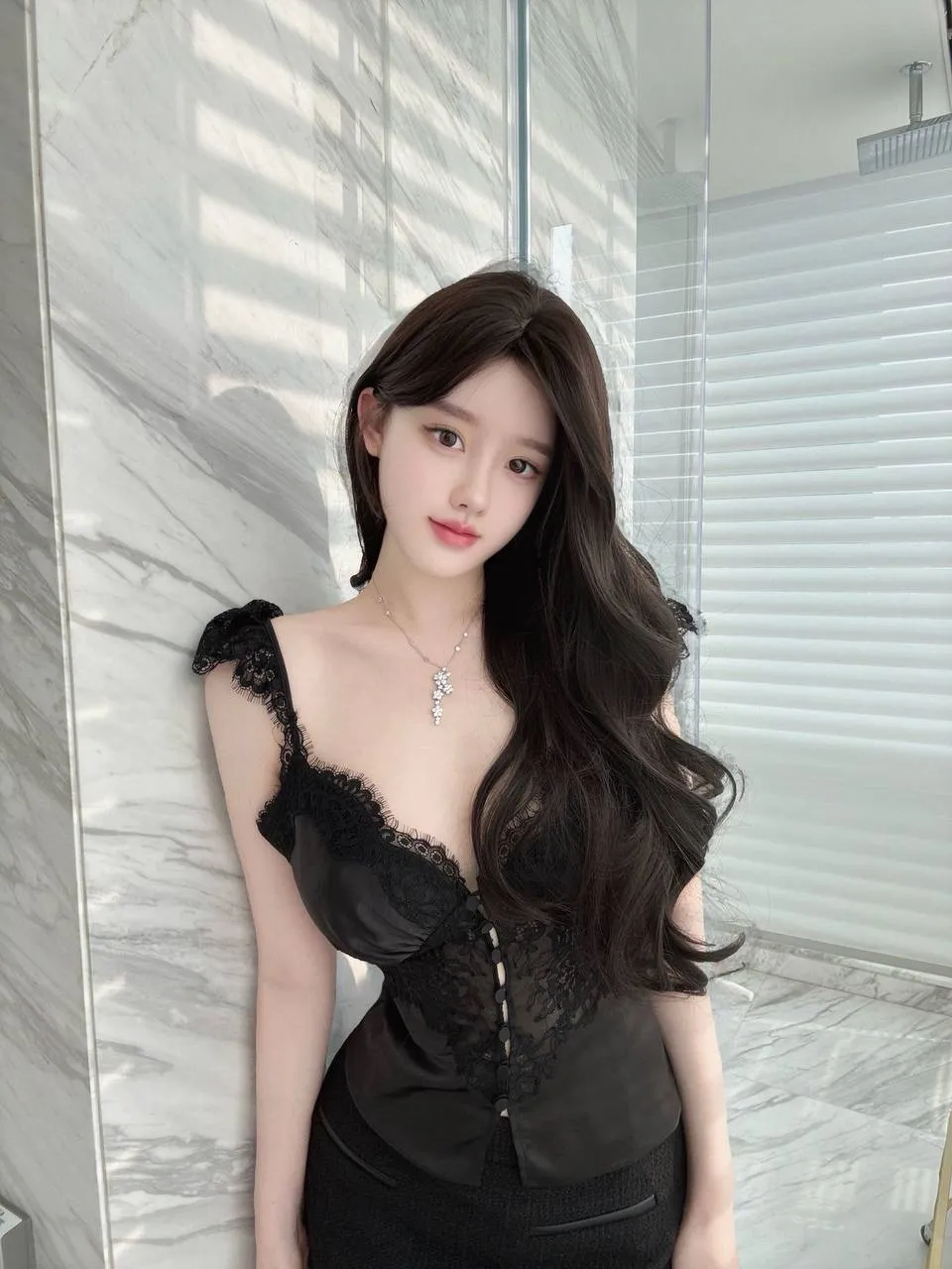 三林美美 （学生兼职）