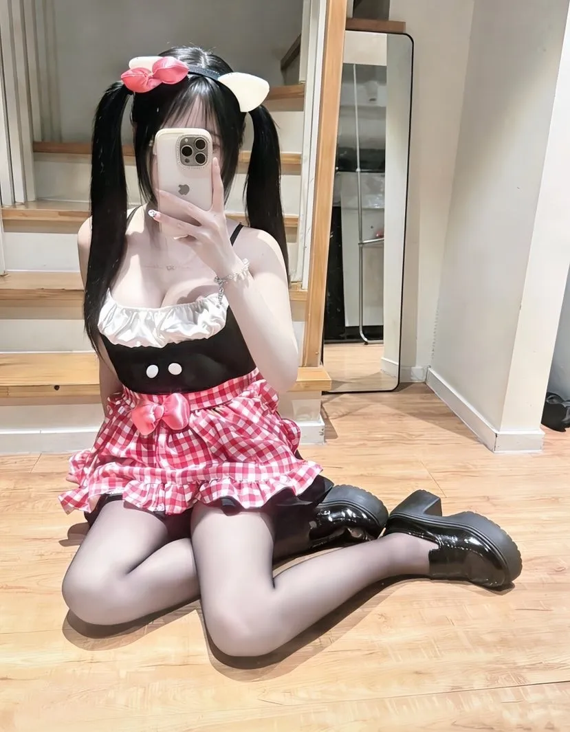 08萝莉北北  首次下水 Gallery 5