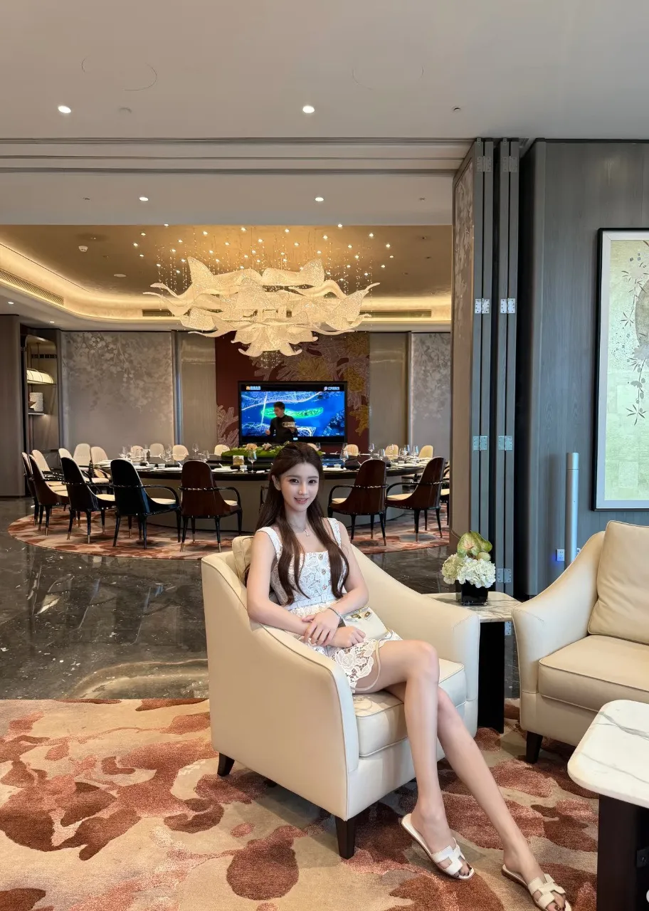 y156🦜外w高个大蜜 Gallery 1