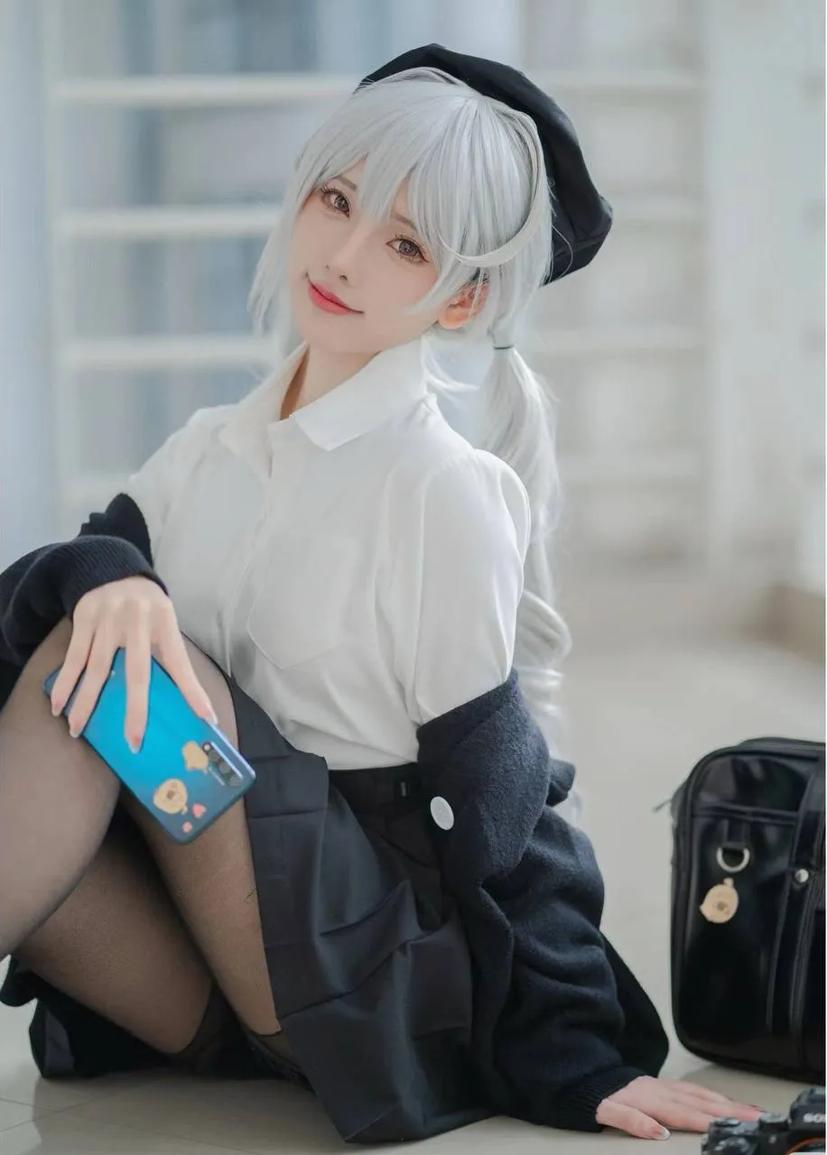 浦东陆家嘴极品白虎萝莉cos(贝甜) Gallery 2