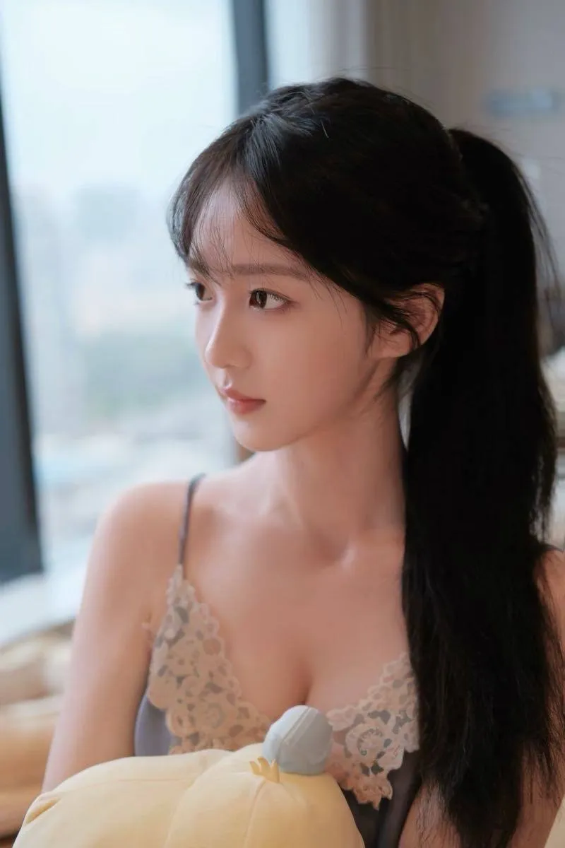 寒假兼职女高白小纯学生 香菜 Gallery 6