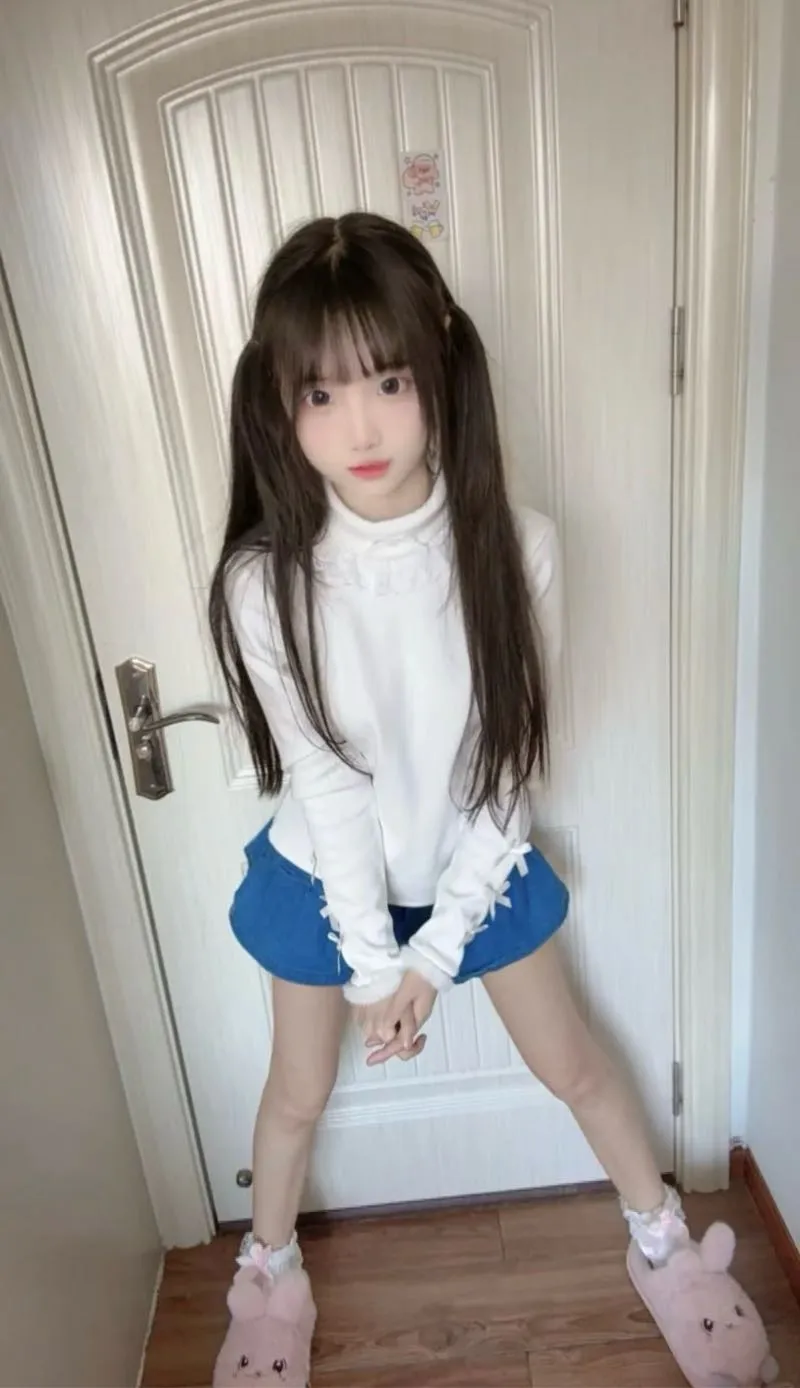 浦东07小萝莉小宝儿👶（初次下海）