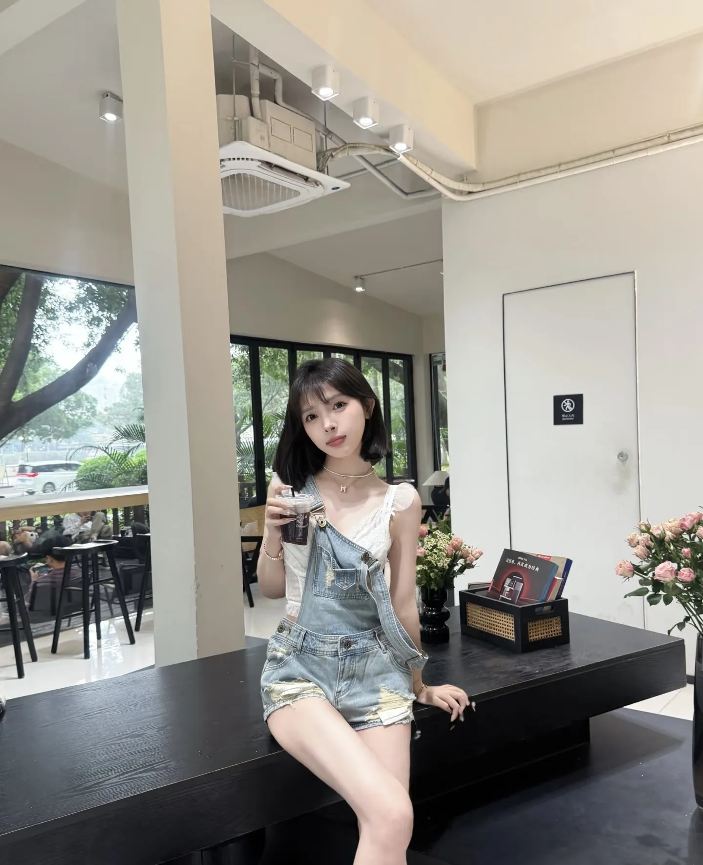 琳达 人瘦胸大 Gallery 6