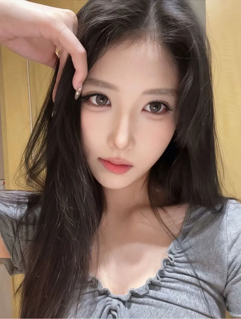 普陀萧雨 上粉下嫩真实嫩妹 Gallery 4