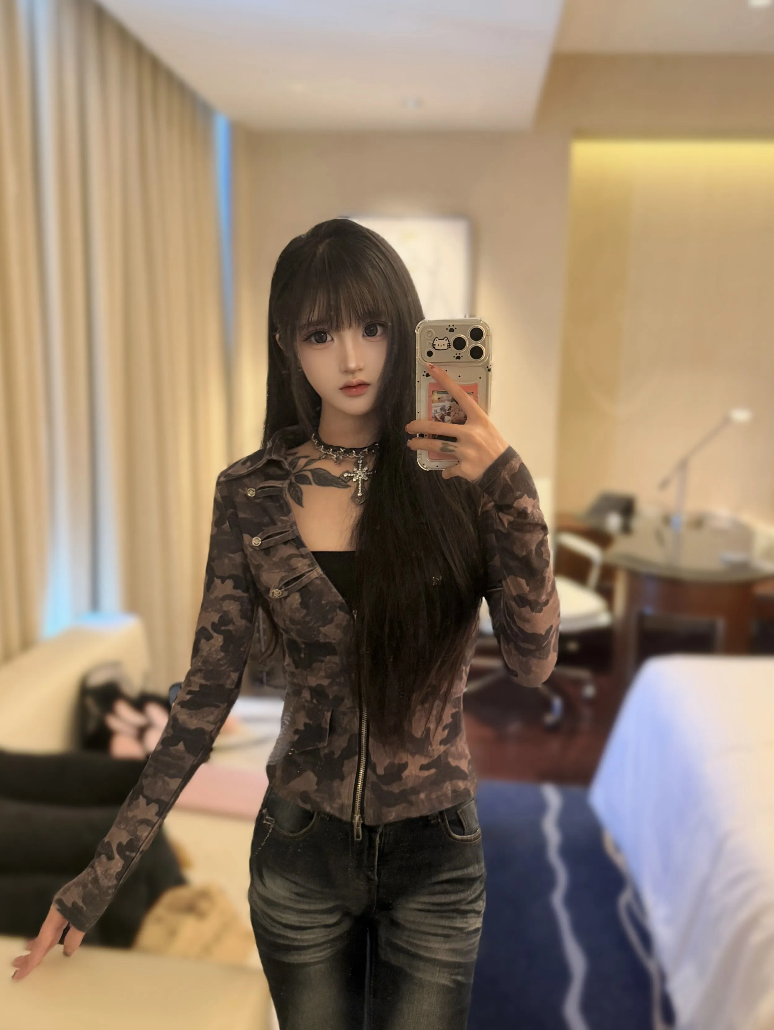 08极品新人白虎伶伶,初次下水 Gallery 4