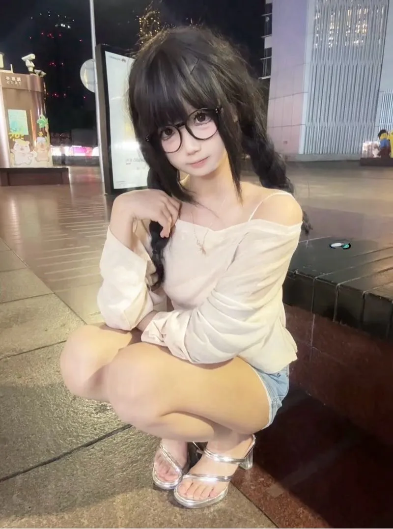 小丸子🍡 18岁粉嫩萝莉 萌妹在普陀 Gallery 3