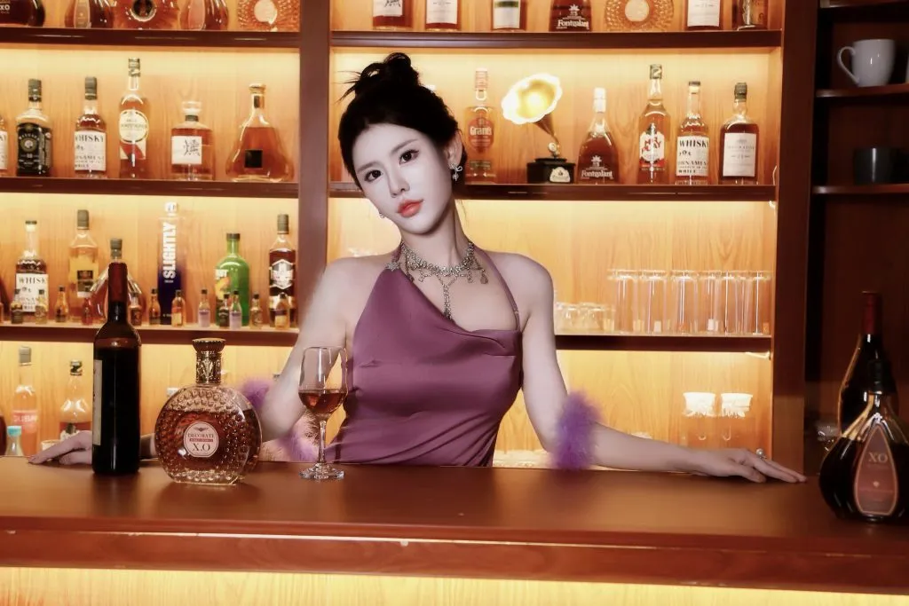 4526-172 上海可纯可御肤白 Gallery 4