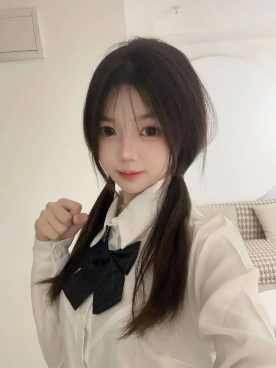 宝山 纯洁白净 奶子 学妹兼职 Gallery 6