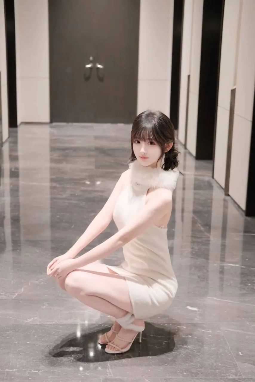一线天馒头逼水超多骚浪纯 贝儿 Gallery 6