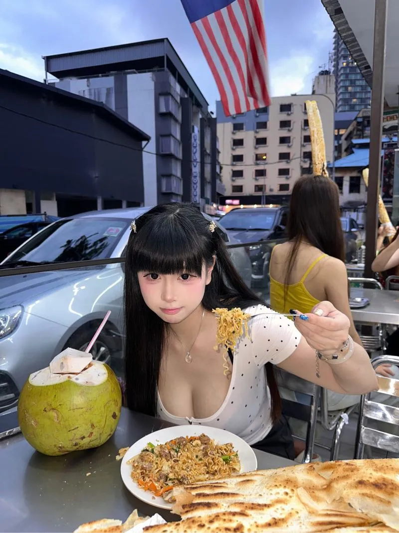 浦东大胸萝莉 哆米 3点粉水很多哦 Gallery 2