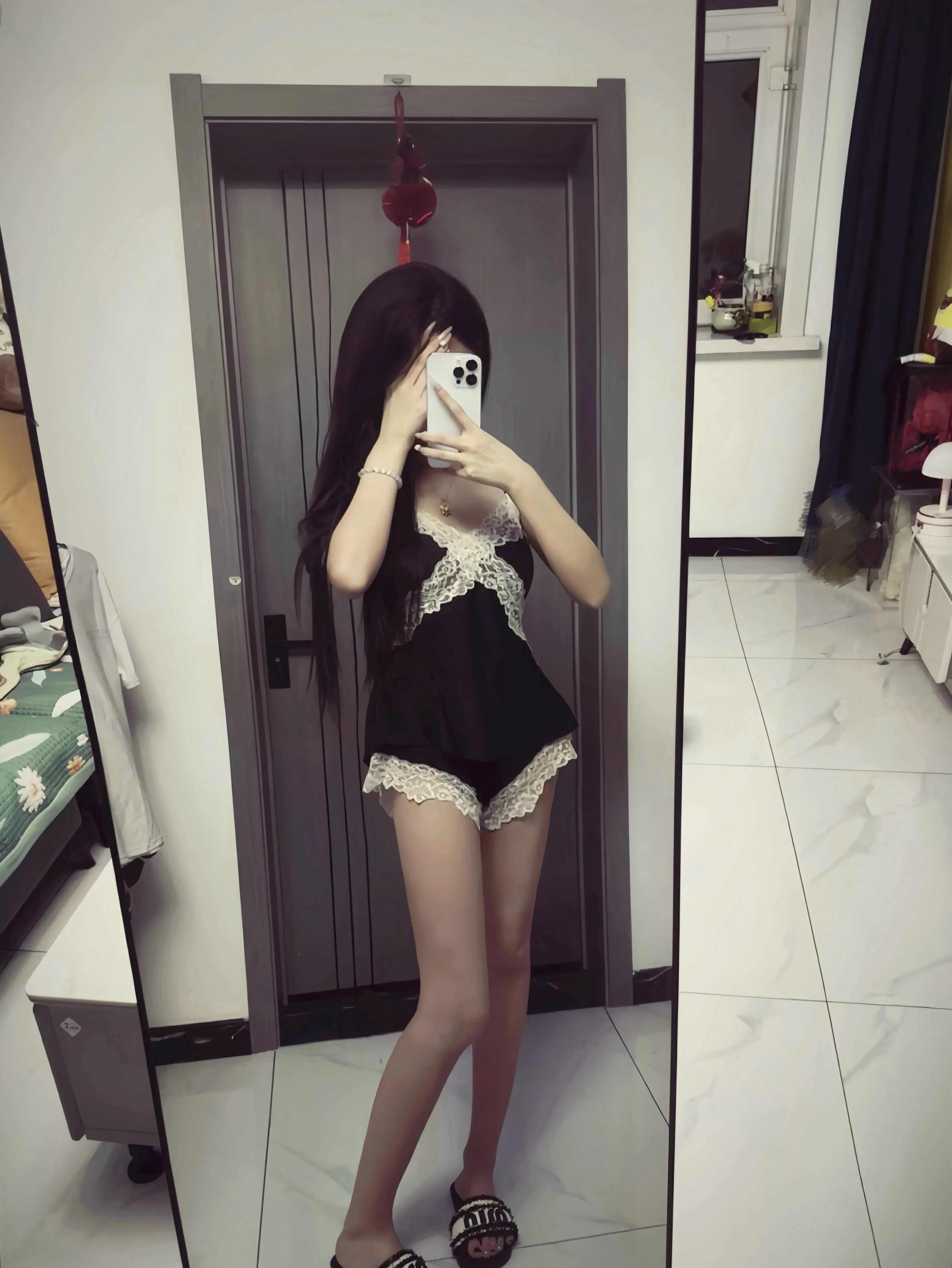 刚破处18岁学生兼职：小白菜（很嫩） Gallery 6