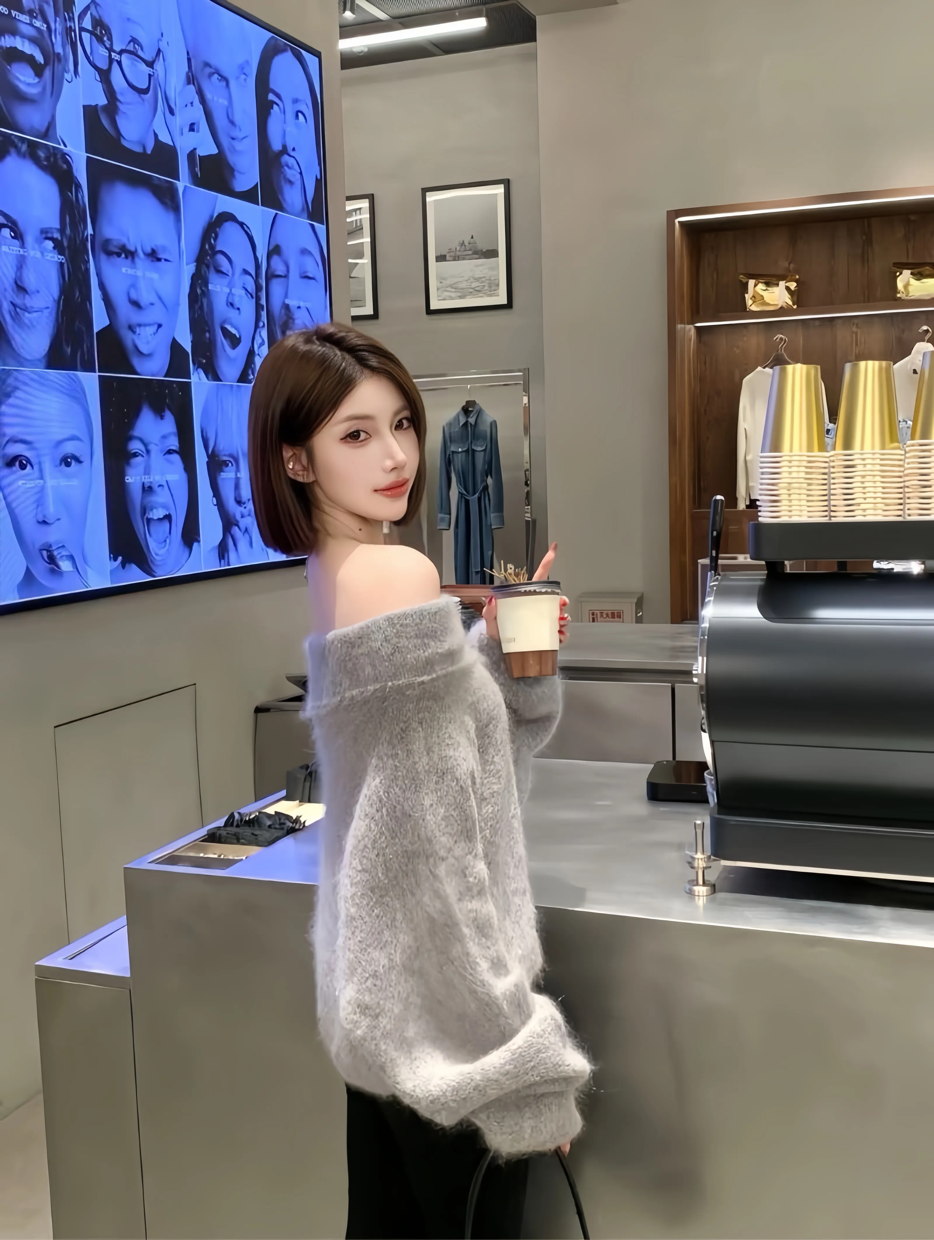 初一 Gallery 4