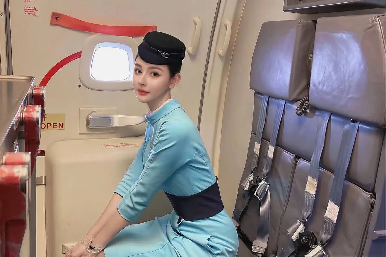 普陀鹦鹉🦜厦航空姐 173 Gallery 2