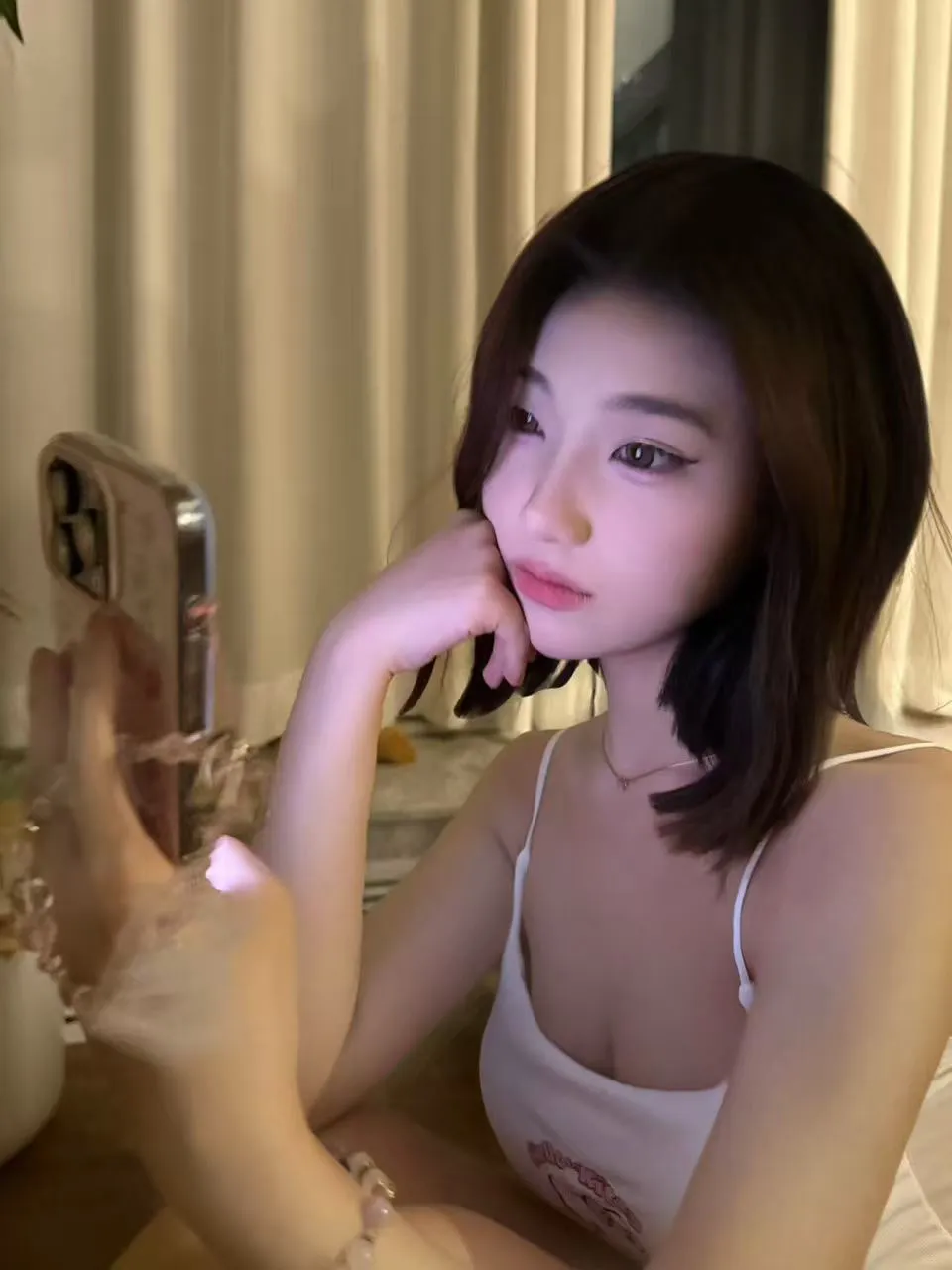 Y4492A-07 浦东清纯短发学生妹