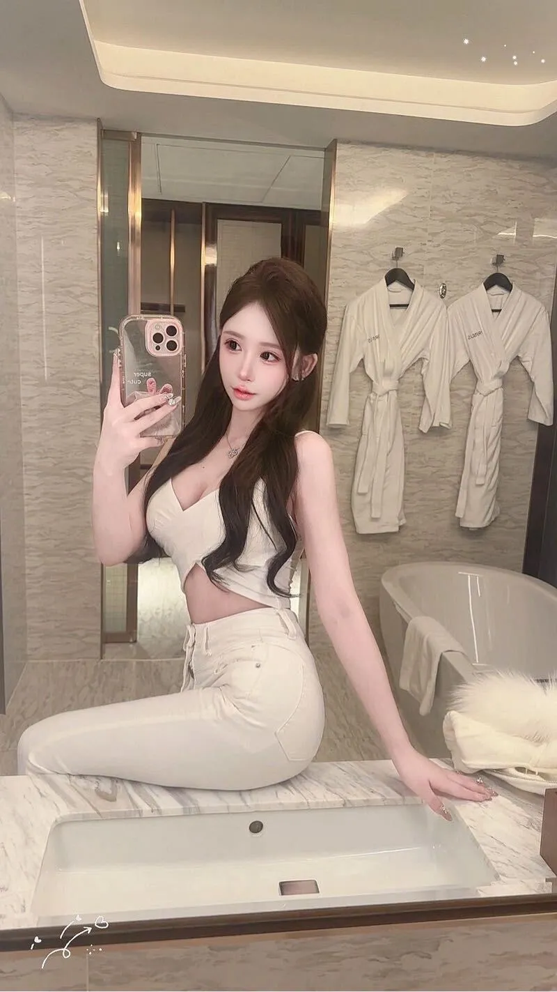 uu妹 真实05后,绝对嫩.首次下海.强烈推荐 Gallery 3