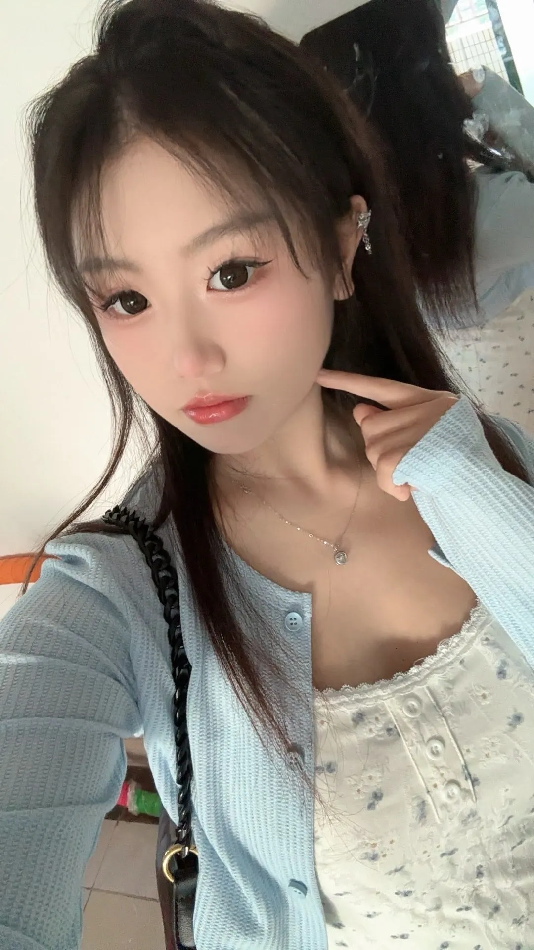 闵行08涂雨 尤物初下海,紧嫩三点粉(假赔万) Gallery 3