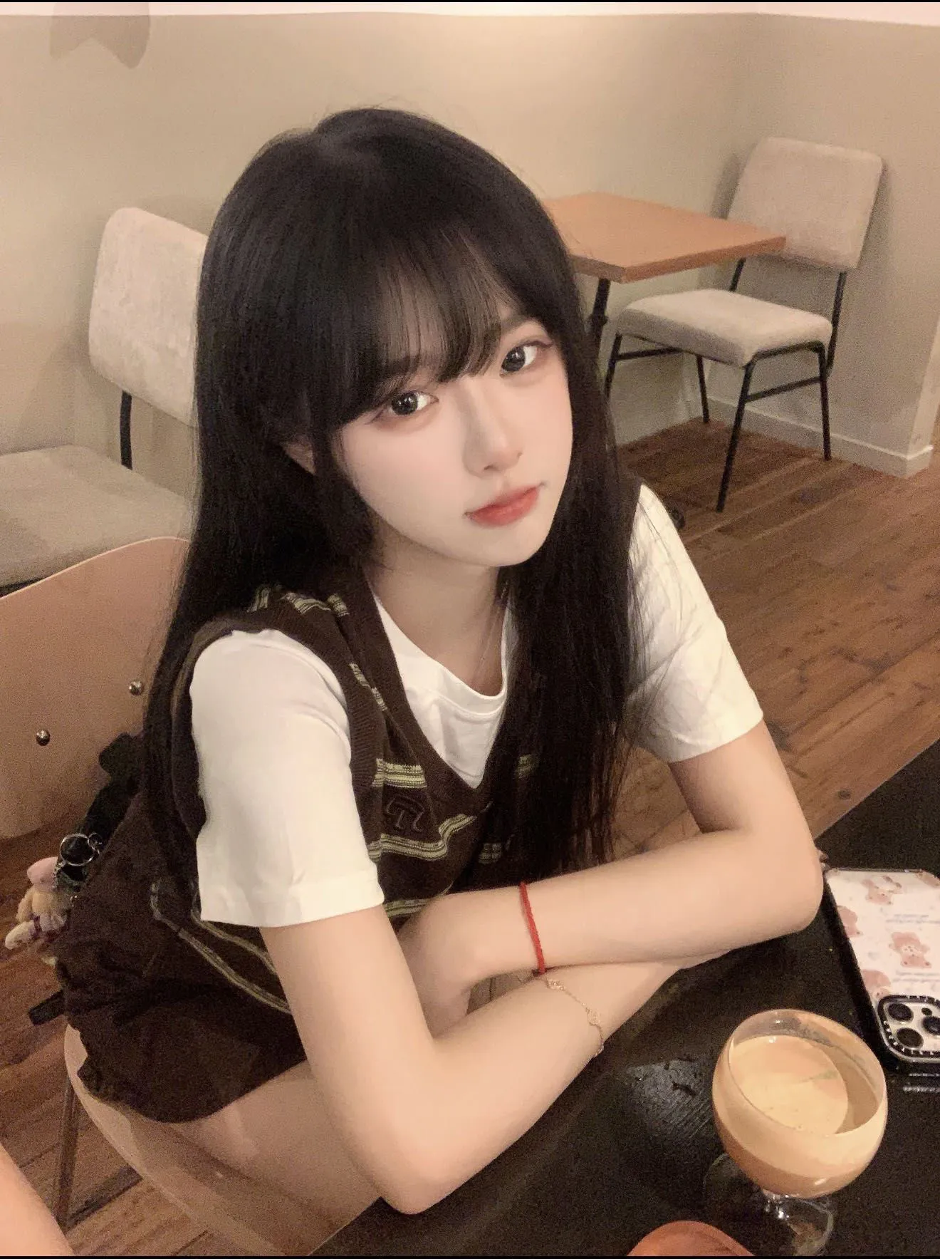 静安鹦鹉🦜168 天然白虎程程 Gallery 4